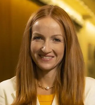 Professor Vanessa Errecarte headshot